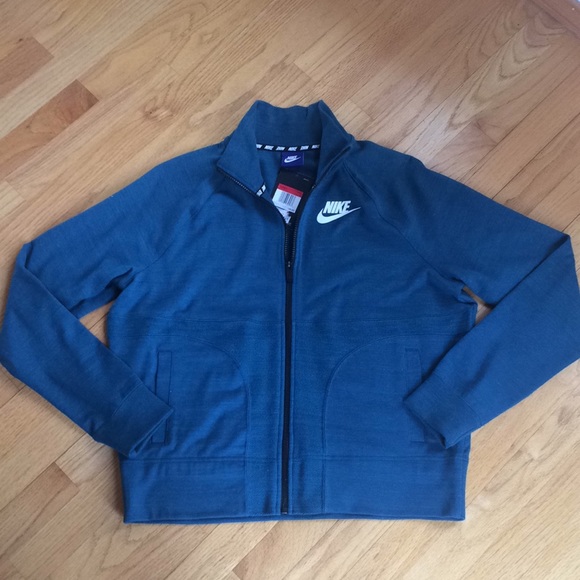 NIKE athletic track jacket - Picture 5 of 8